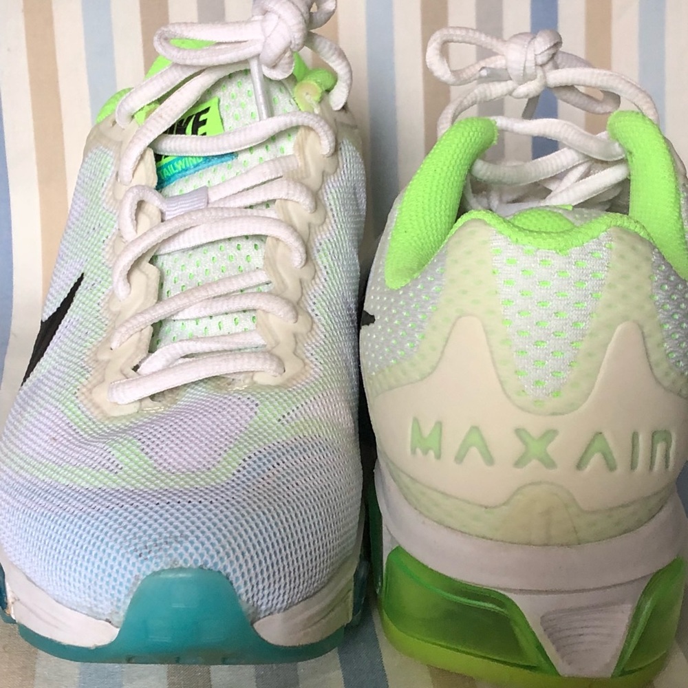 Nike Tailwind 7